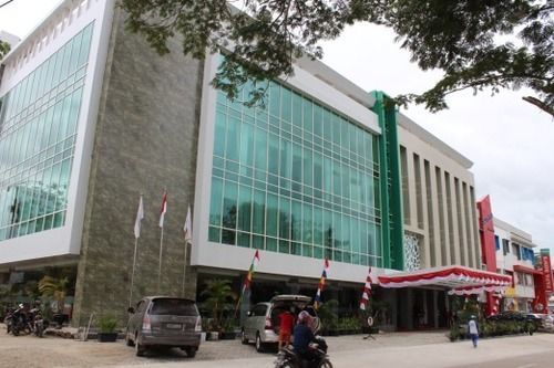 Plaza Inn Kendari Buitenkant foto